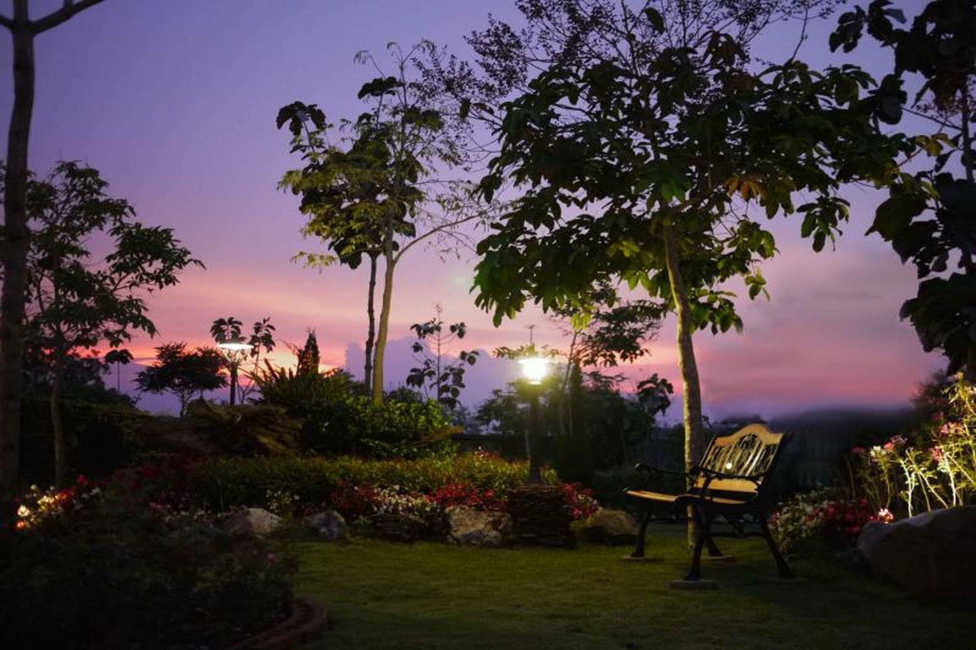 Hotel Phukumhom Khao Yai Wangkata Exteriér fotografie